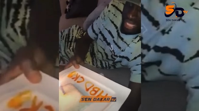(Vidéo) – Anniversaire de Cheikhou Kouyaté : Mouna, sa niarel, le gratifie d&rsquo;un gâteau spécial. Regardez !