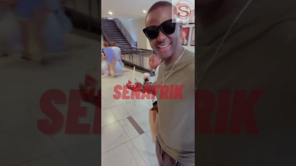 Sankara Mbaye à sa fille Daba :  » Boulma firé, seu baye dafa sexy « 