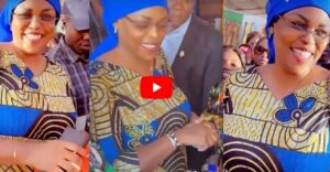 (Vidéo) : Marième Faye Sall accueillie par une foule surexcitée à la foire
