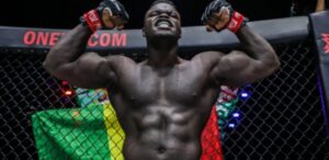 MMA : Reug Reug bat l’Ouzbek Jasur