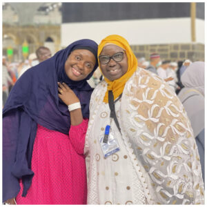 Challenge « je m&rsquo;ennuyais » : Sokhna Fatou Bintou et sa fille à la Mecque