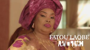 « Choco No Stress sa l***feul ndeye »; Découvrez le nouveau live performance de Fatou Laobé