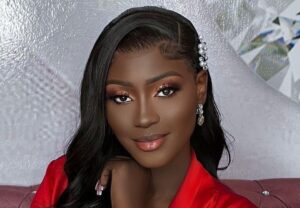Lady in black : Dieyla Gueye, fière de son ébène