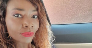 Habillée comme jamais, Coumba Gawlo dévoile sa silhouette et enflamme la toile (Photos)