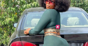 Didi Ekanem fait fondre la toile avec son derrière de rêve (Photos)