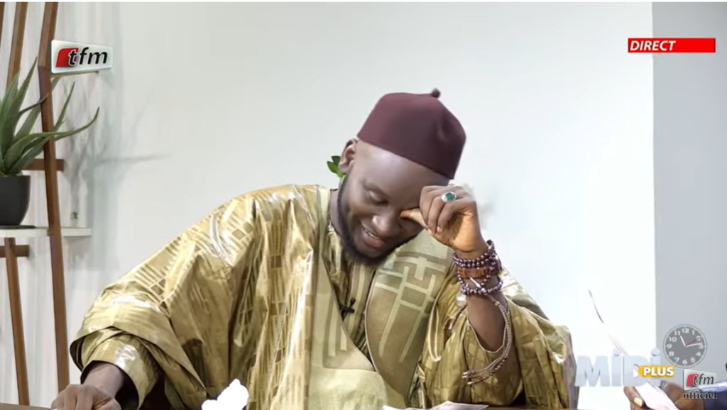 (Vidéo) : «Sama dieukeur dafa beug makay nampal ak sama doom» La réponse hilarante de Oustaz Modou Fall qui explöse Midi Plus