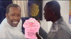 (Vidéo) Anniversaire : Incroyable surprise de Pape Diouf qui a fait sortir le plus beau sourire de Cheikh Amar