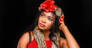 Reine impeccable, voici le look attrayant de Lady Mounass qui affole la toile (Photos)