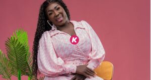 Mains sur son entrejambe, Ndiolé Tall enflamme la toile. La raison est chaotique (Photo)
