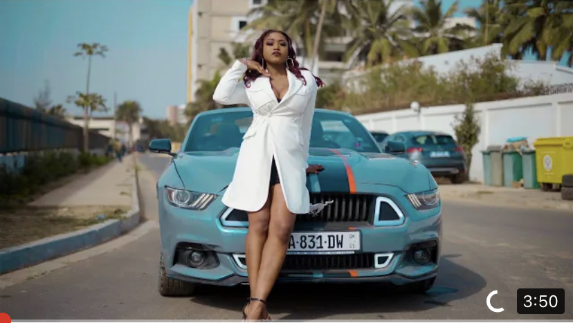 ( Vidéo) – « Amoul Yolé » : Le tout premier clip de Bou Ndaw (Sen P’tit Gallé)