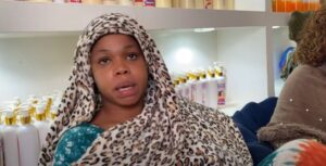(Vidéo) : Grosse dispute : Mame Ndiaye Savon sème la zizanie chez son ex-employée, Ouly