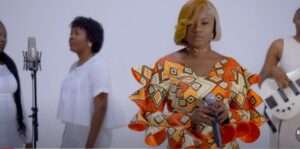 (Vidéo) : Mia Guissé remixe « Idda » en version Pular.