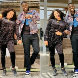 Photos – All black : Mame Ndiaye savon séduit Dj Kheucha