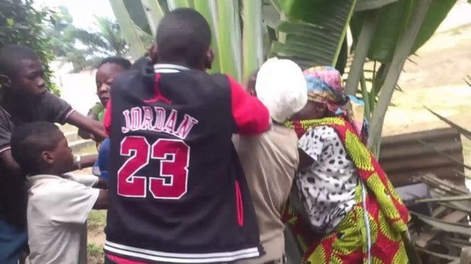 M0rsure crùelle aux parties int!mes de son petit ami : Le récit de la bagarre !