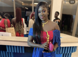 Only Woman Awards 2023 : Safia Thiam 2STV, remporte la meilleure présentatrice de l’année