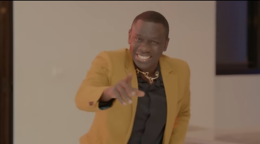 « Superman Love » : Avec 4 millions de vues, elle est la vidéo la plus populaire de Pape Diouf.