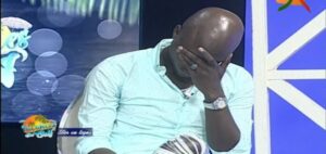 Les tristes larmes de Abba No Stress qui touchent la toile. La cause est pathétique. Regardez!