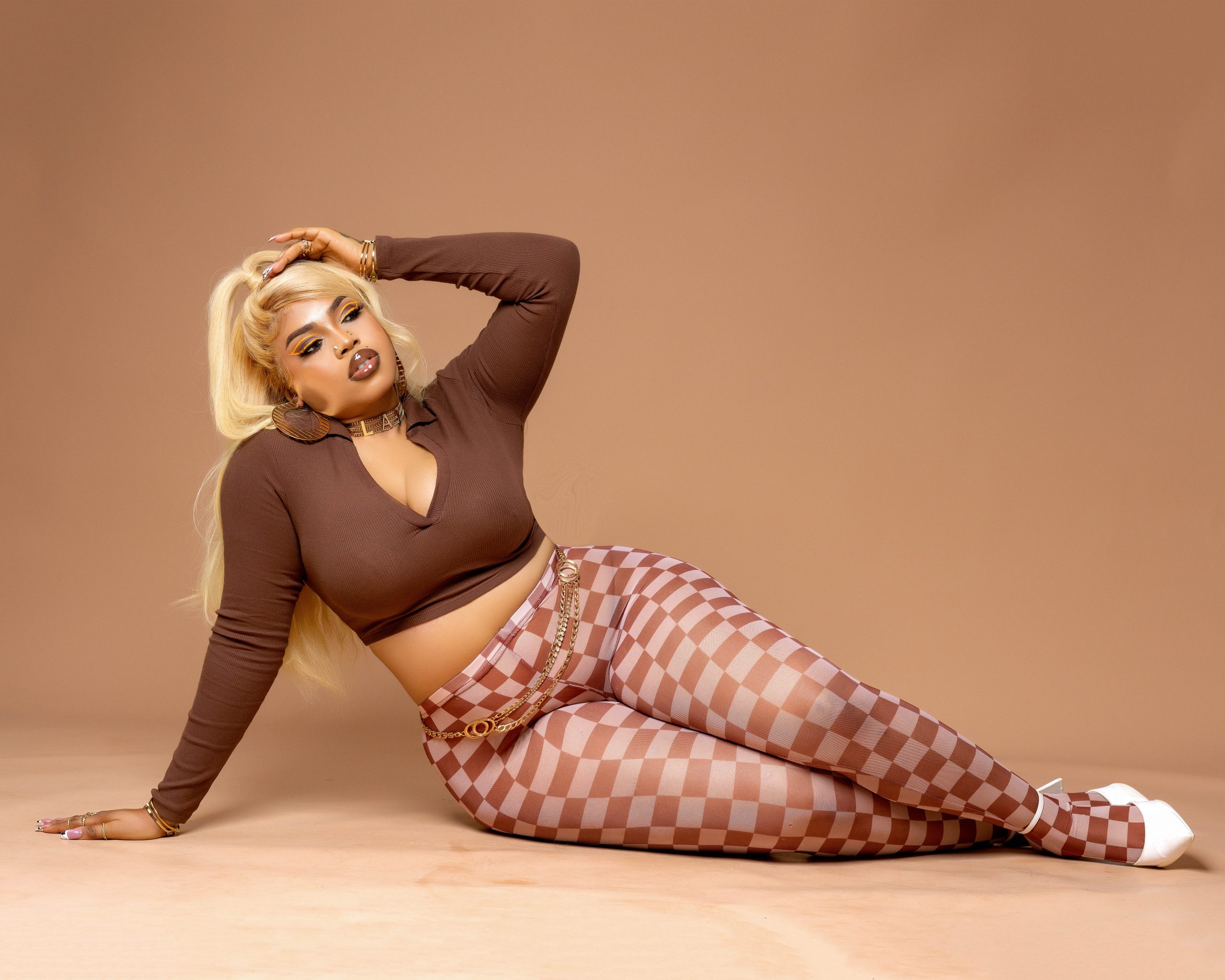 « On se moquait de mes grosses fes$es », Blanche Bailly se confesse