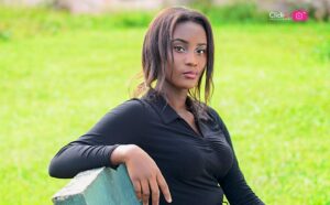 Photos sen$uelles : Ifunanya Excel Grant, l’avocate nigériane qui pose en bikini