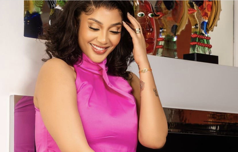 «Goor bou fidèle amoul, gnom gneupay dokhane…»; Adja Diallo