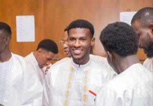 Découverte : Moussa Déchéances, le top model qui défile sur le petit écran