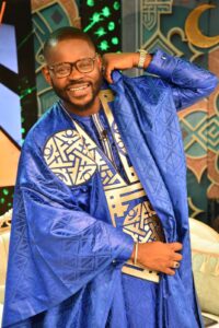 En mode ndandane : Pape Cheikh Diallo séduit en bleu