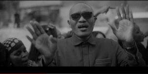 « Positiver » , le teaser du nouveau clip de Alioune Mbaye Nder