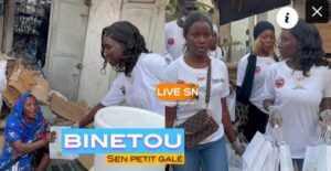 (Vidéo) – Binetou de Sen Petit Galé dans les rues de Grand Yoff avec des lots de Ndogou.