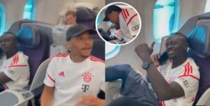 (Vidéo) – Sadio Mané et le Leroy Sané côte à côte dans l&rsquo;avion et en toute complicité.