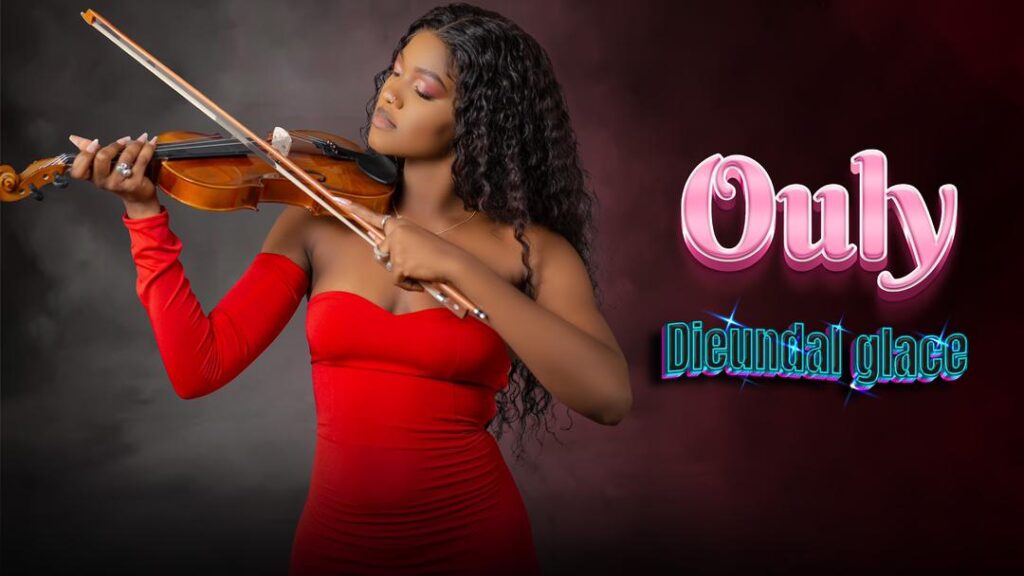 (Clip officiel) – La chanteuse Ouly dévoile son magnifique clip « Dieundeul Glace ».