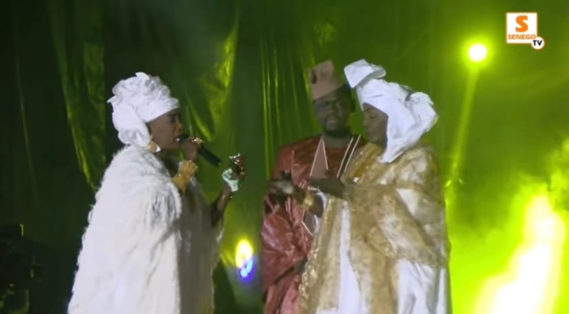 (Vidéo) – Kiné Lam flatte Coumba Gawlo: « mom moy Sénégal, gnepeu ko… »