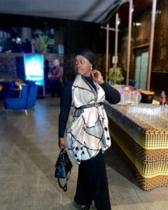 (03 photos) : Diarra (Infidèles) canon dans son propre style