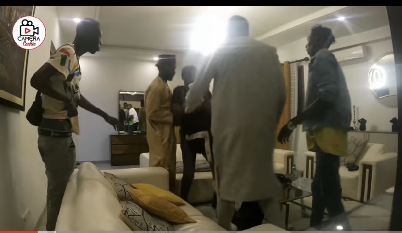 (Vidéo) – Le groupe Akhlou Brick se fait pranker par Mahfousse. Regardez leurs réactions !