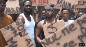 (Clip officiel) – Keur Gui vilipende Macky Sall dans « Badola XXXL ». 