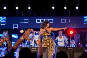 (Photos) – Mia Guissé ou la nouvelle bête de scène de la musique Sénégalaise ?