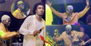 (Vidéo) – Le danseur Ndiap débarque sur la scène de Waly Seck et offre un spectacle inédit.