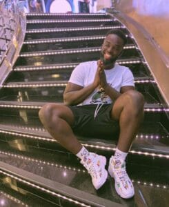 Arrêt sur Image : Marié, No Face affiche son plus beau sourire sur Instagram