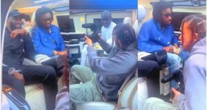 (Vidéo) – A Paris, Wally Seck roule dans une voiture extra luxe avec son staff