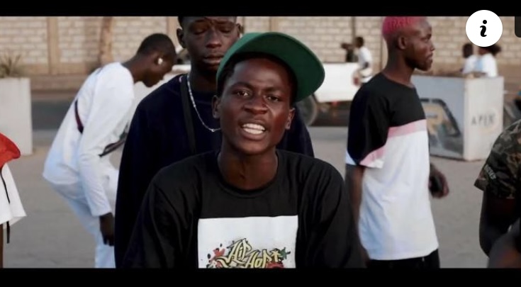 (Clip officiel) – Layza Boy dévoile son clip « Niom Lougn Tal ». Magnifique !