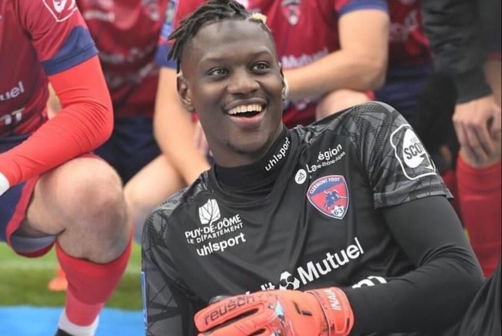 Équipe nationale: Mory Diaw, le nouveau « chou boy» des Lions séduit la toile