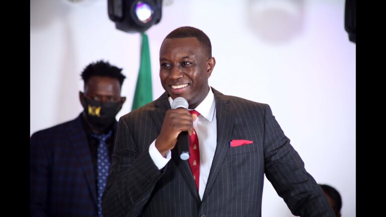 Slogan Fateu 2024: Mo Gates devenu la risée du net