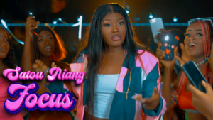 Clip : Satou Niang chante « Focus »