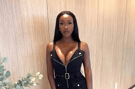 Anita Brown, la maîtresse de Davido, fait sensation avec son baby-bump