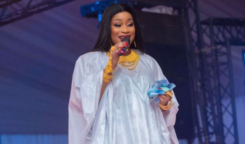 (Photos- Vidéo): Aida Samb enfl@mme sa soirée à Mbacké