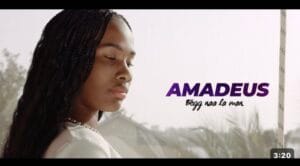 (Clip officiel) – « Bëgg naa la man »: Ce nouveau clip de Amadeus va vous émerveiller.