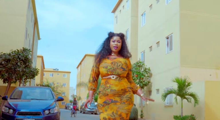 (Clip officiel)- Saliya, cette chanteuse clashe sévèrement Viviane Chidid, Aida Samb, Titi…