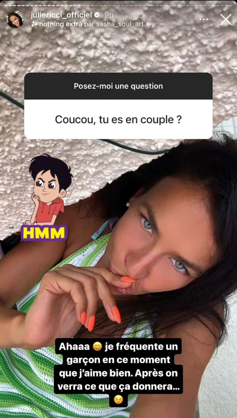(2) Photos - Julie Ricci parle de l