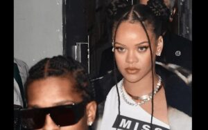 (2) Photos : Rihanna et ASAP Rocky partagent leur bonheur suite à la naissance de leur deuxième enfant