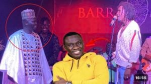 (Vidéo) – Après avoir expl0sé la soirée de Pape Diouf, Ahmed Cissé atterrit sur la scène de Waly Seck.
