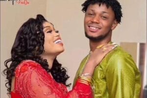 (Vidéo) – Ndeye Ndiaye Banaya confirme son divorce : «Mane ma niaane baat»